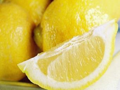 檸檬祛斑方法有哪些？ 一個檸檬即可祛掉臉上的斑斑點點你知道麼？