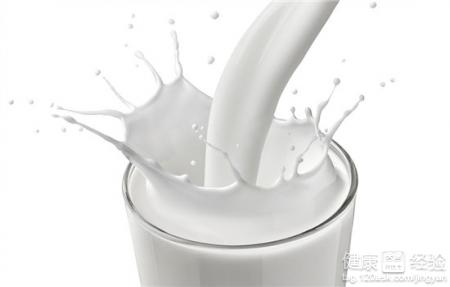 用牛奶洗臉可以美白嗎?