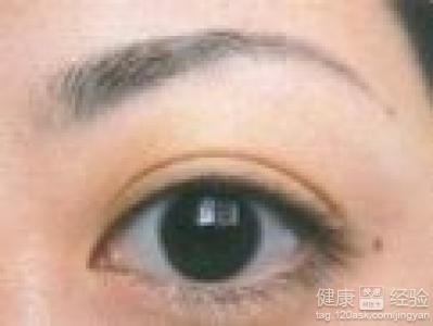 如何用眉筆畫眉毛?2種簡單易學的方法讓你畫出漂亮眉毛